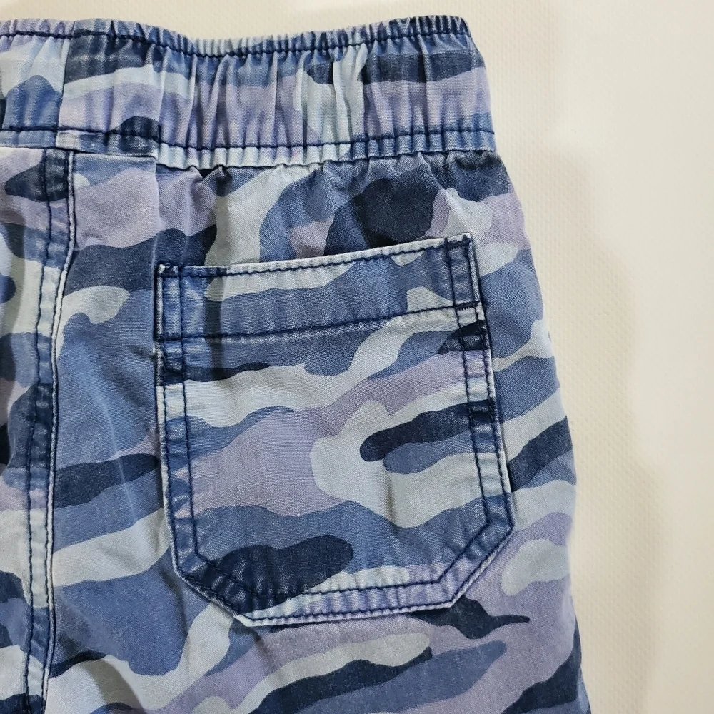 K1170 * The Children's Place Boys Camo Shorts Blue Size 4